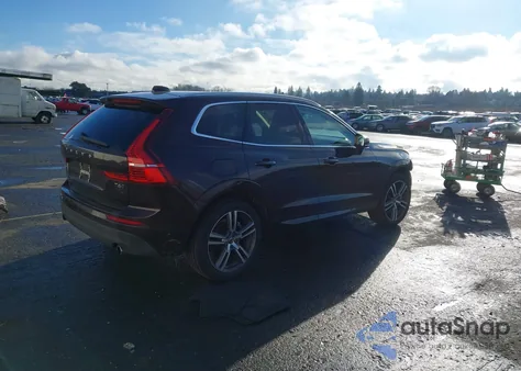2018 Volvo Xc60 T6 Momentum z USA, uszkodzony, nr VIN LYVA22RK1JB077446